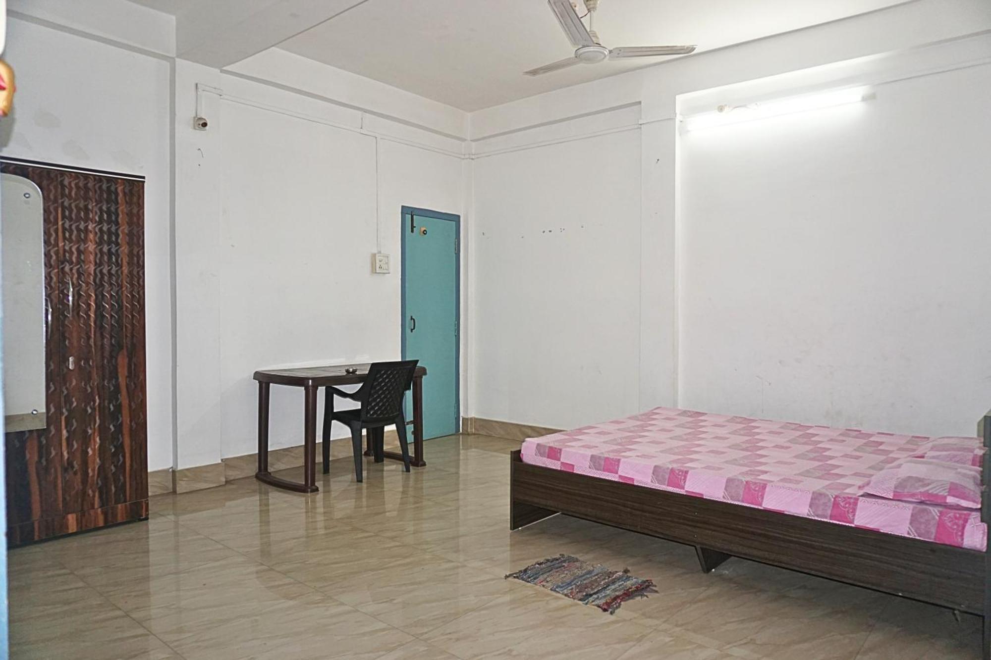 Taj Residency Holiday Homestay -Entire 1Bhk & 2Bhk Private Apartments -Call 767Ooo54Oo Jorhāt Quarto foto